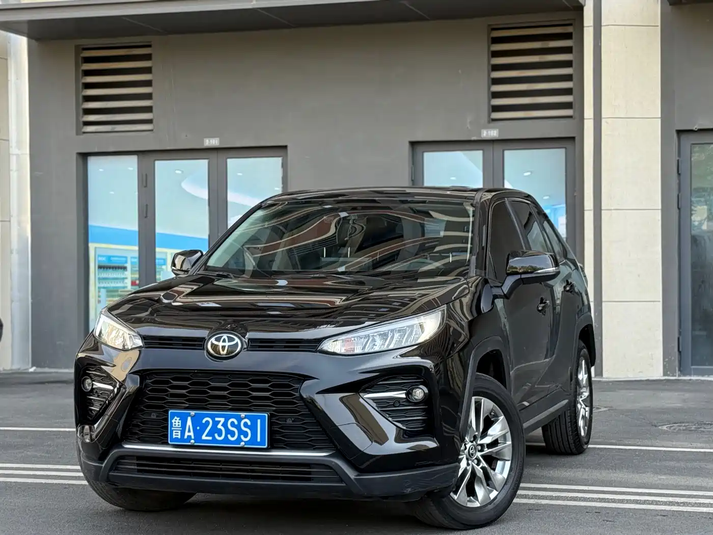 Toyota Wildlander 2021 2.0L CVT 2WD Luxury Edition