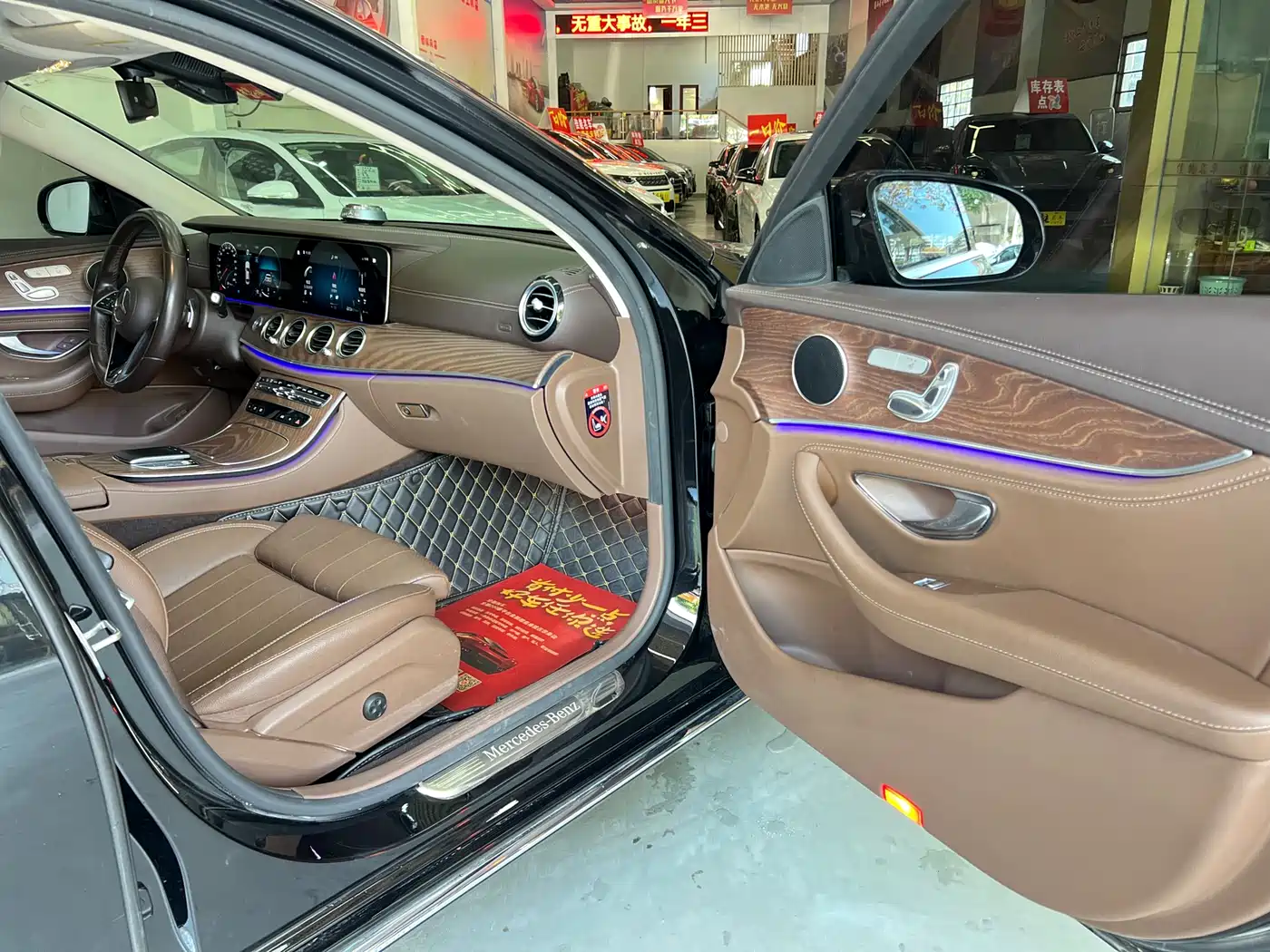 MERCEDES-BENZ E CLASS