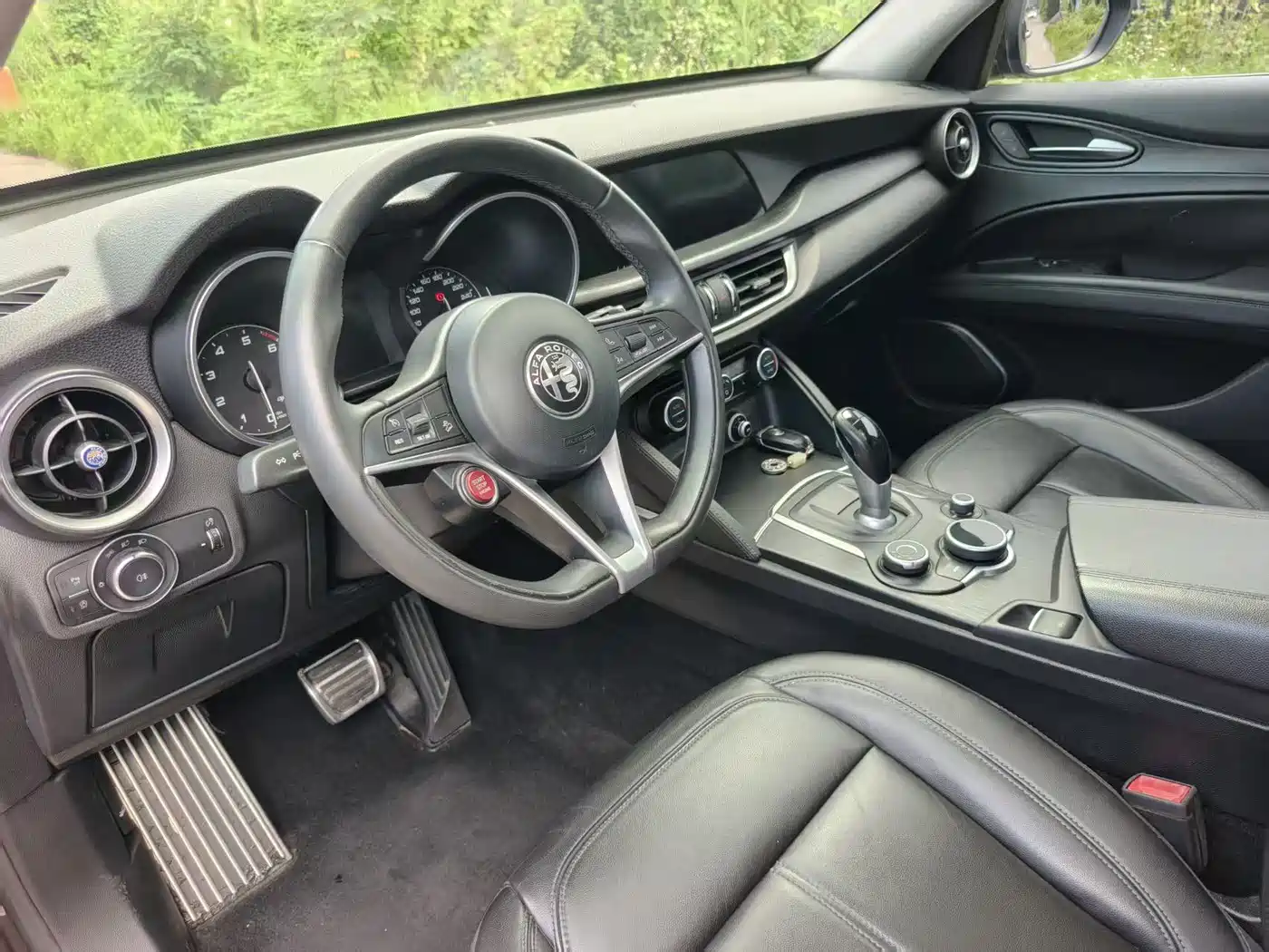 Alfa Romeo Stelvio 2019 2017 2.0T 200HP Elite