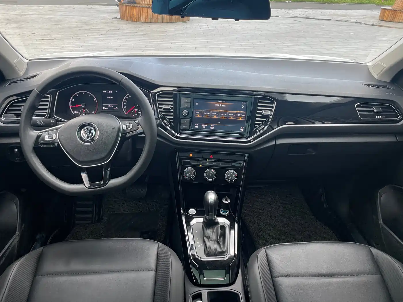Volkswagen T-ROC 2019 280TSI DSG 2WD Comfort Type China V фото 5