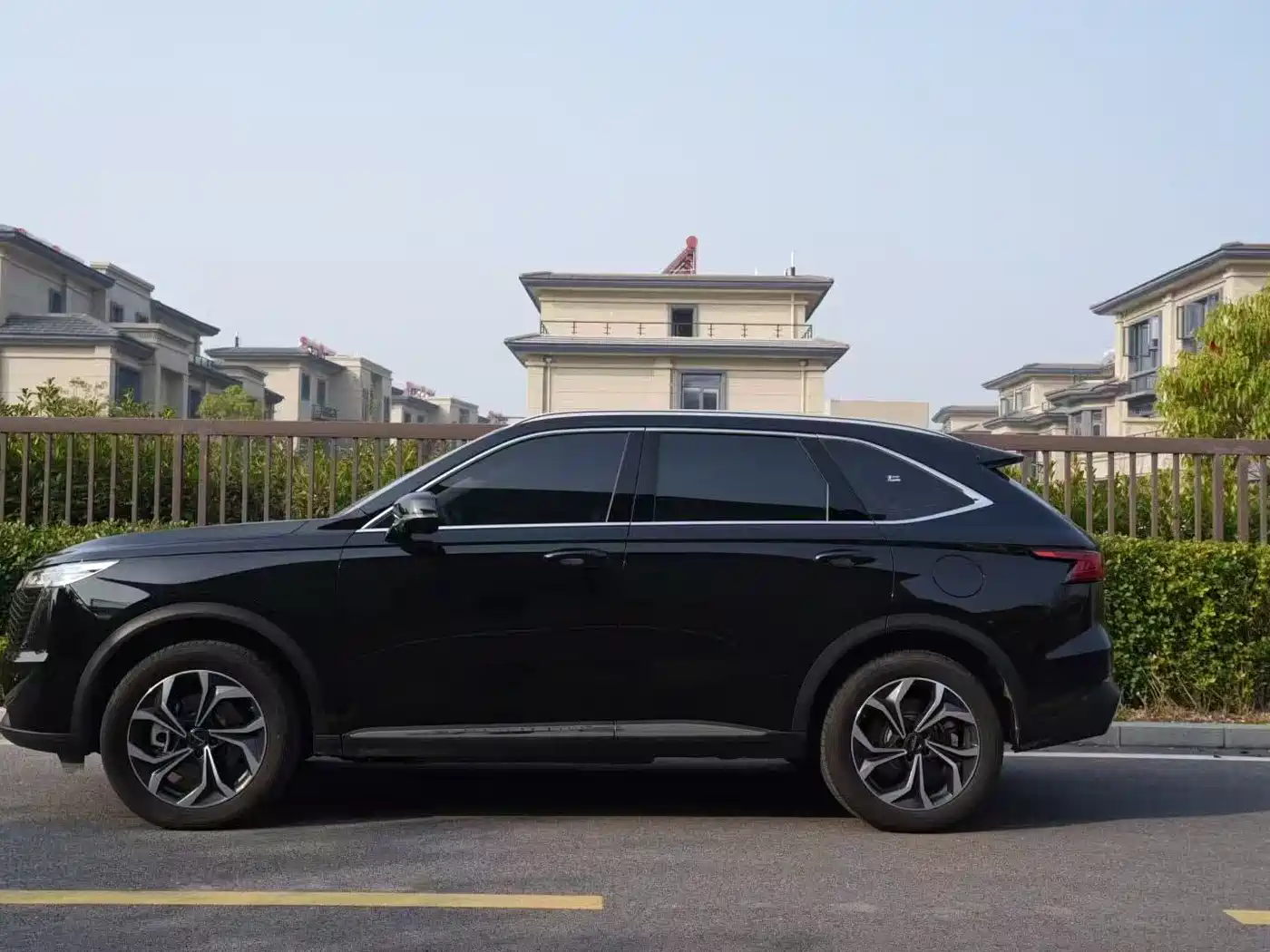 Haval Xiaolong MAX 2023 1.5L Hi4 105 4WD Smart Flagship фото 3
