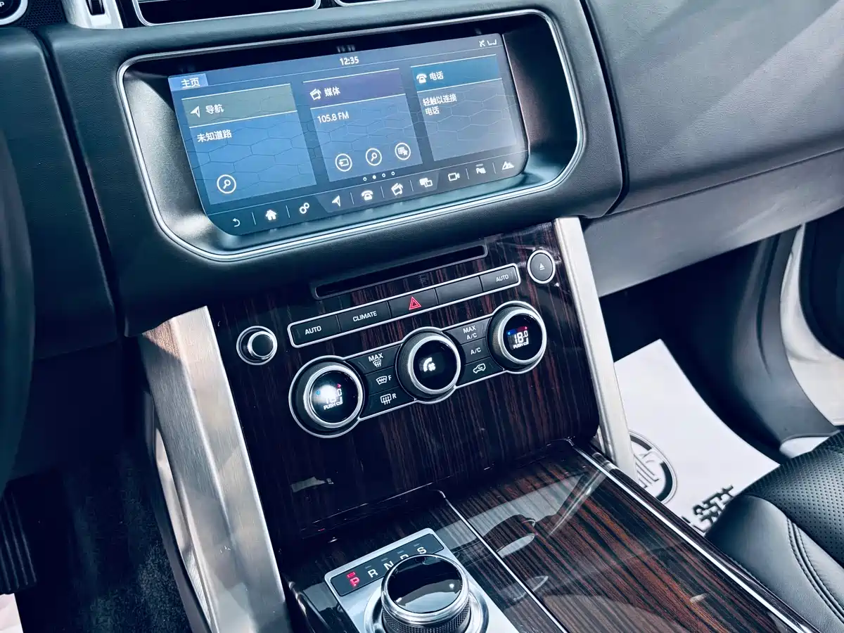 Land Rover Range Rover 2017 3.0 SC V6 Vogue LWB (Long Wheelbase) фото 8