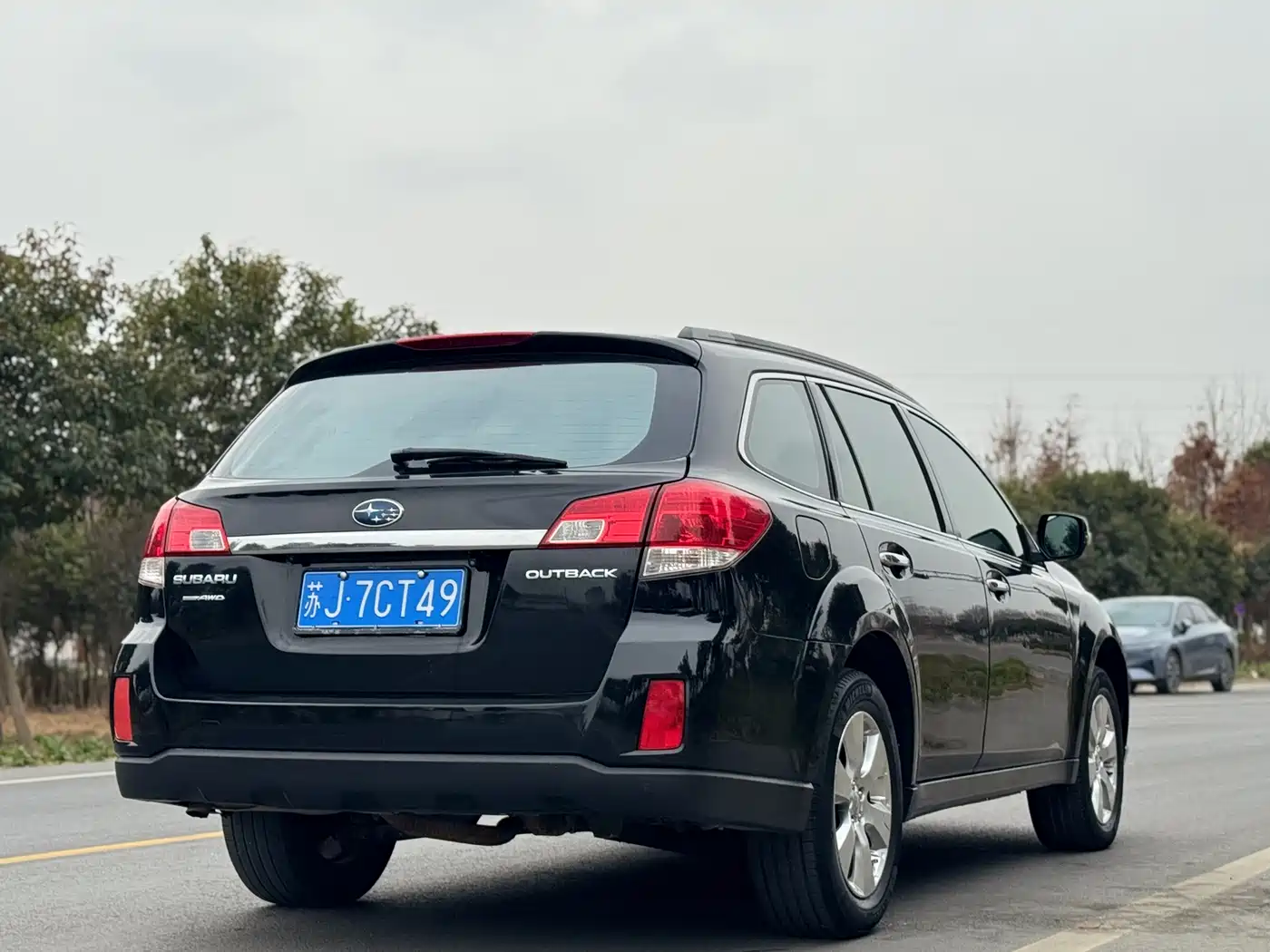 Subaru Outback 2011 2.5i Luxury Edition фото 7