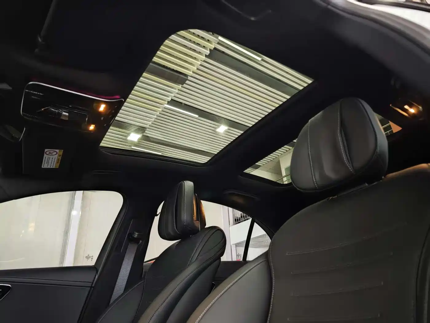 Mercedes-Benz C-Class 2024 C 260 L Night Edition Sport фото 13