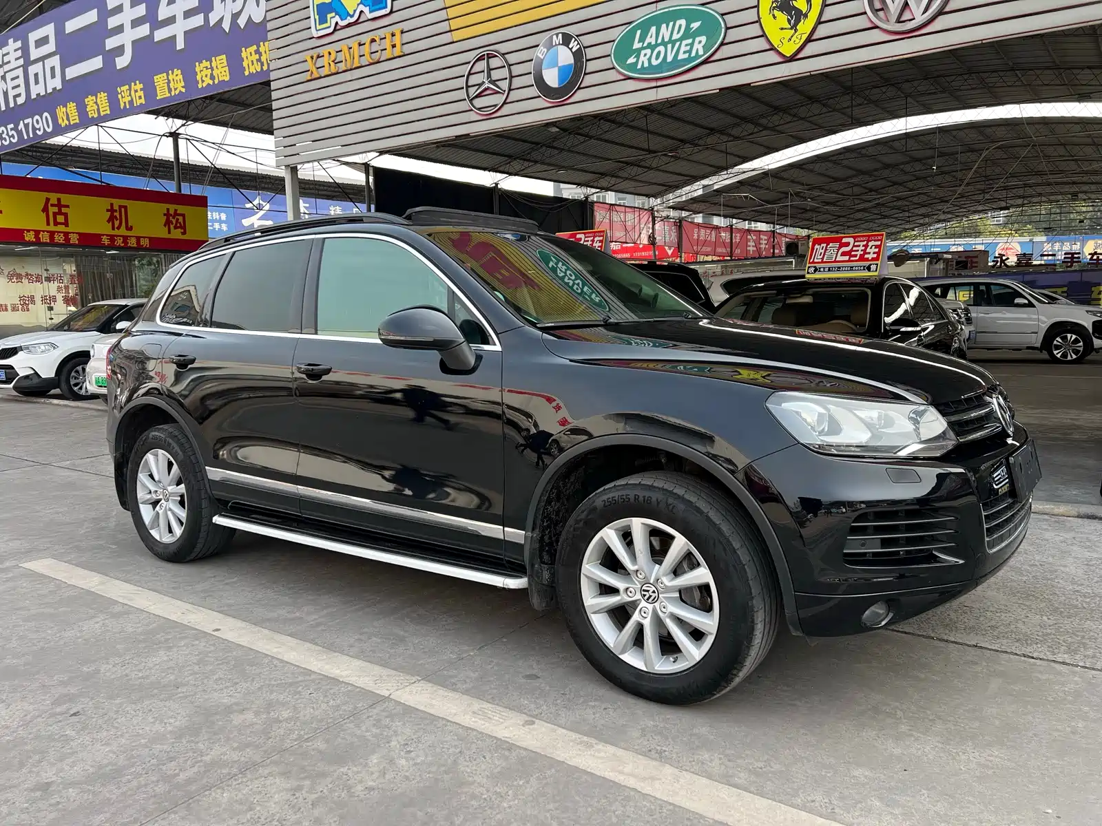 Фото 2 - Volkswagen Touareg