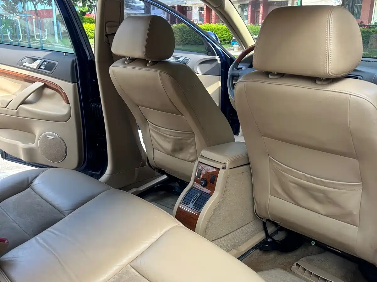 Volkswagen Passat Lingyu 2005 1.8T Auto Luxury фото 18