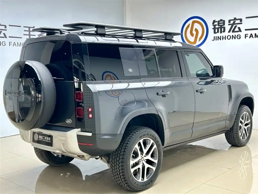 Land Rover Defender 2023 Model 110 3.0T P400 Dark Special Edition фото 25