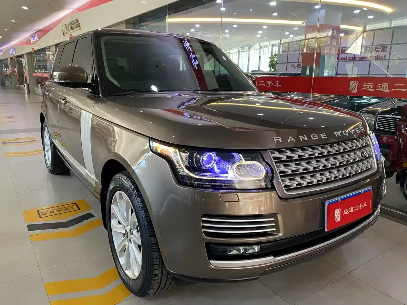 Land Rover Range Rover 2013 3.0 TDV6 Vogue фото 2