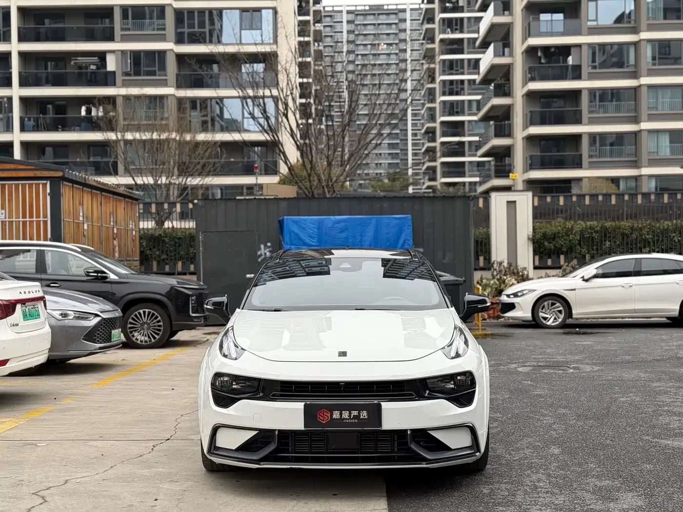 LYNK & CO. 02 HATCHBACK