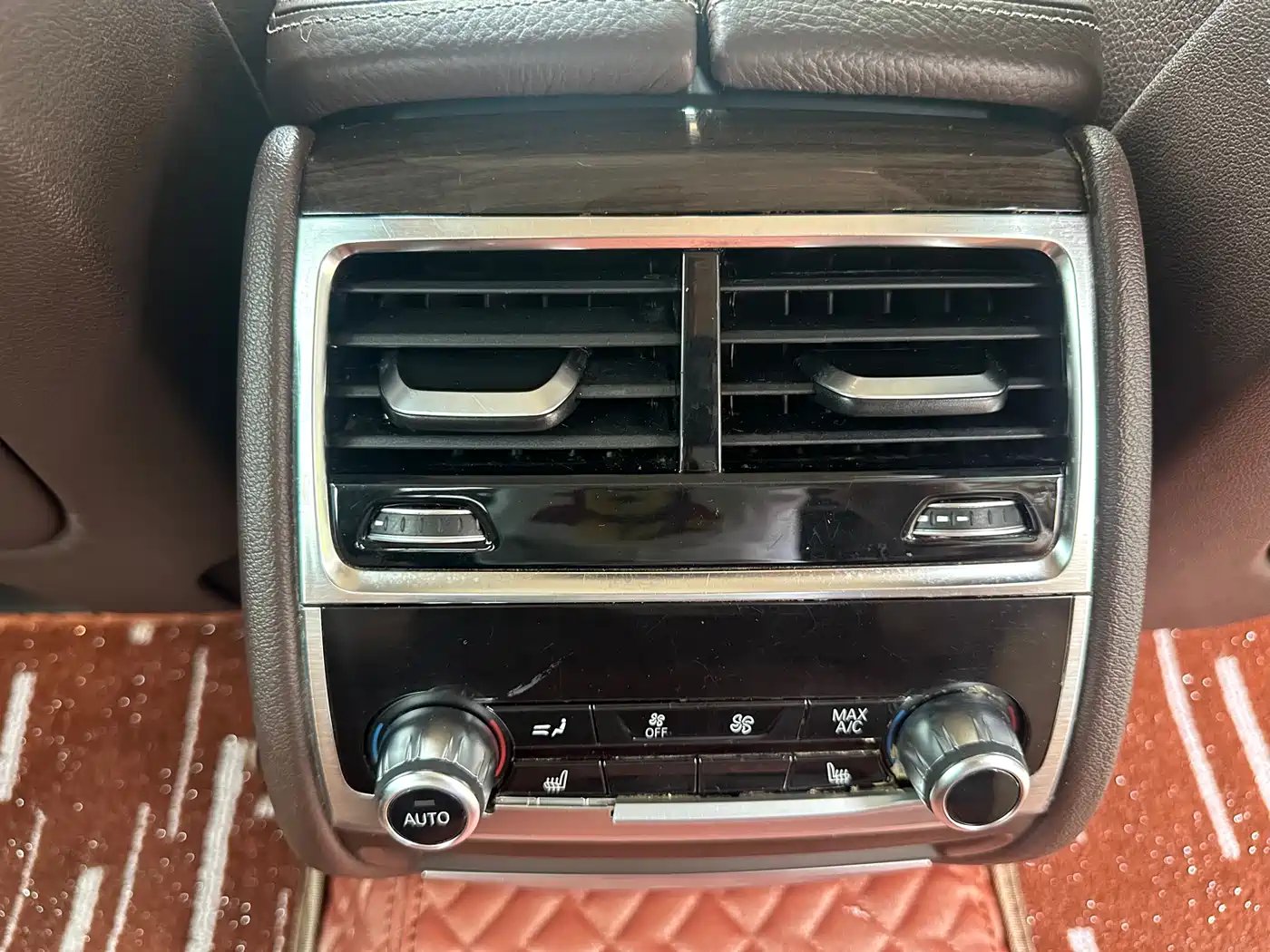 BMW 7 Series 2016 730Li Luxury фото 4