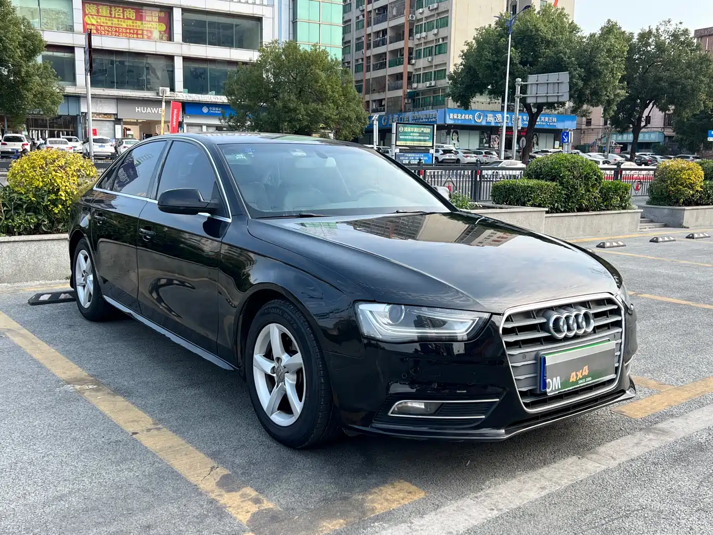Audi A4L 2013 35 TFSI Automatic Standard фото 3