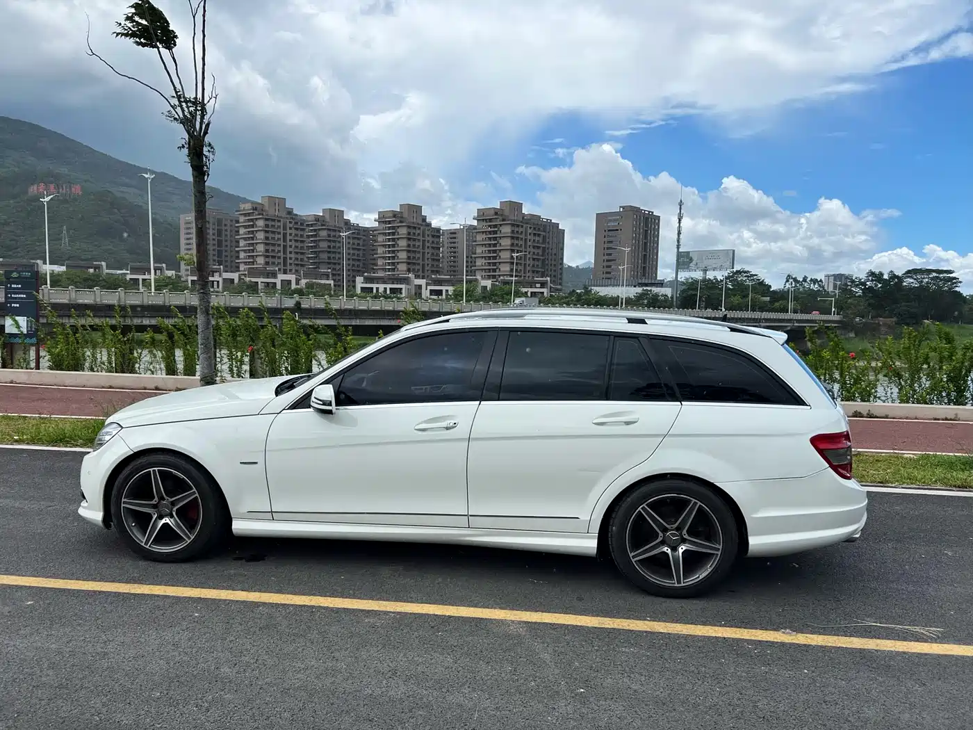 Mercedes-Benz C-Class (Import) 2010 C 200 CGI Estate фото 7