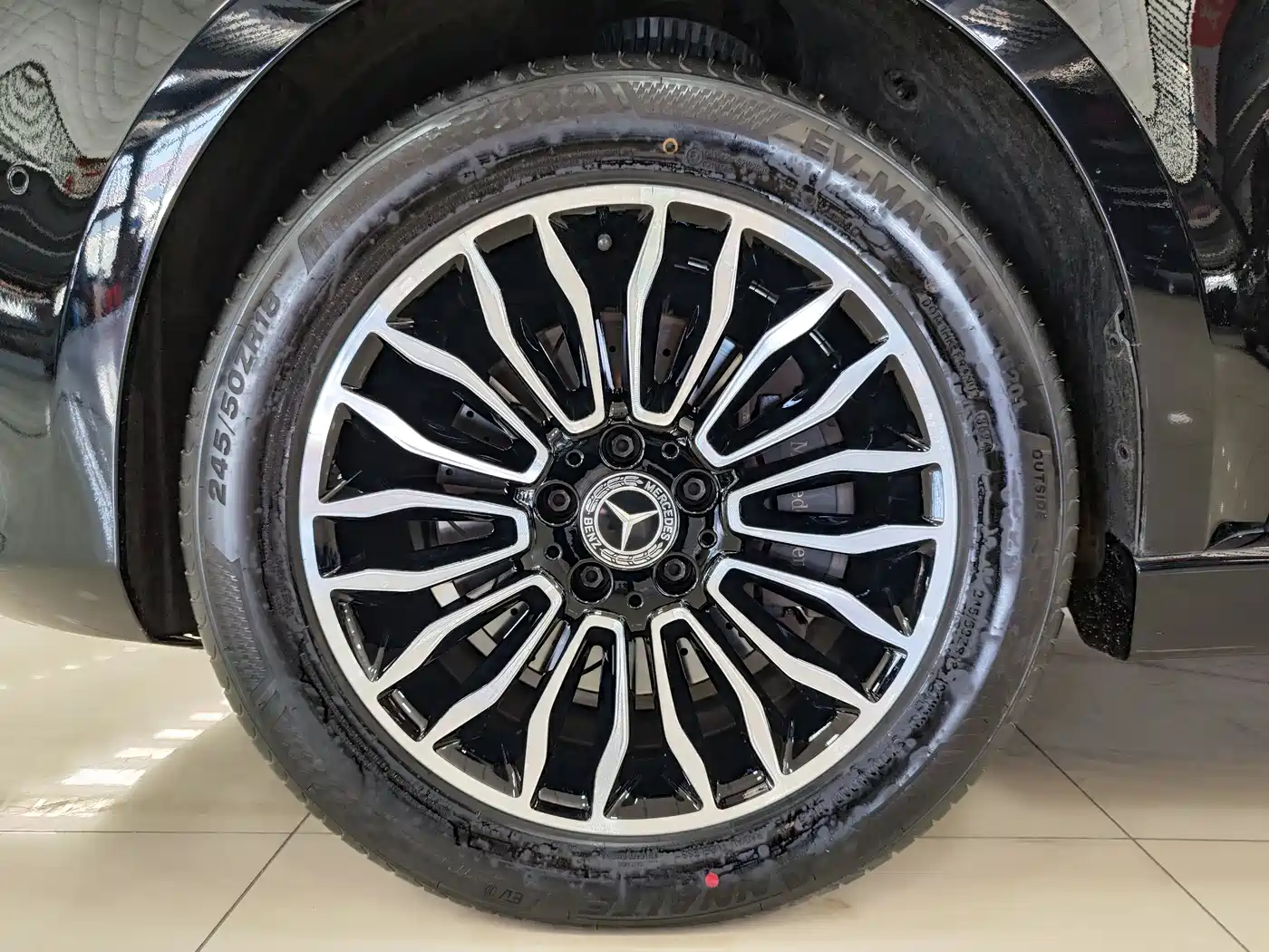 Mercedes-Benz V-Class 2018 V 260 L Premium Long Wheelbase Edition China VI фото 22