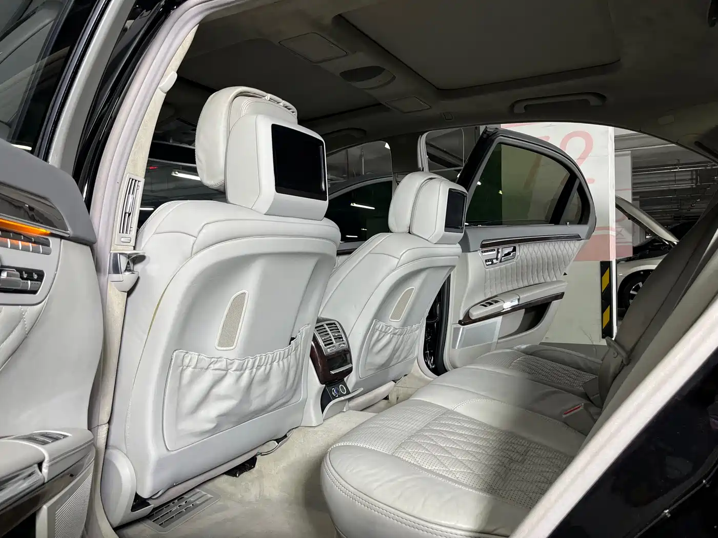Mercedes-Benz S-Class AMG 2010 AMG S 65 фото 8