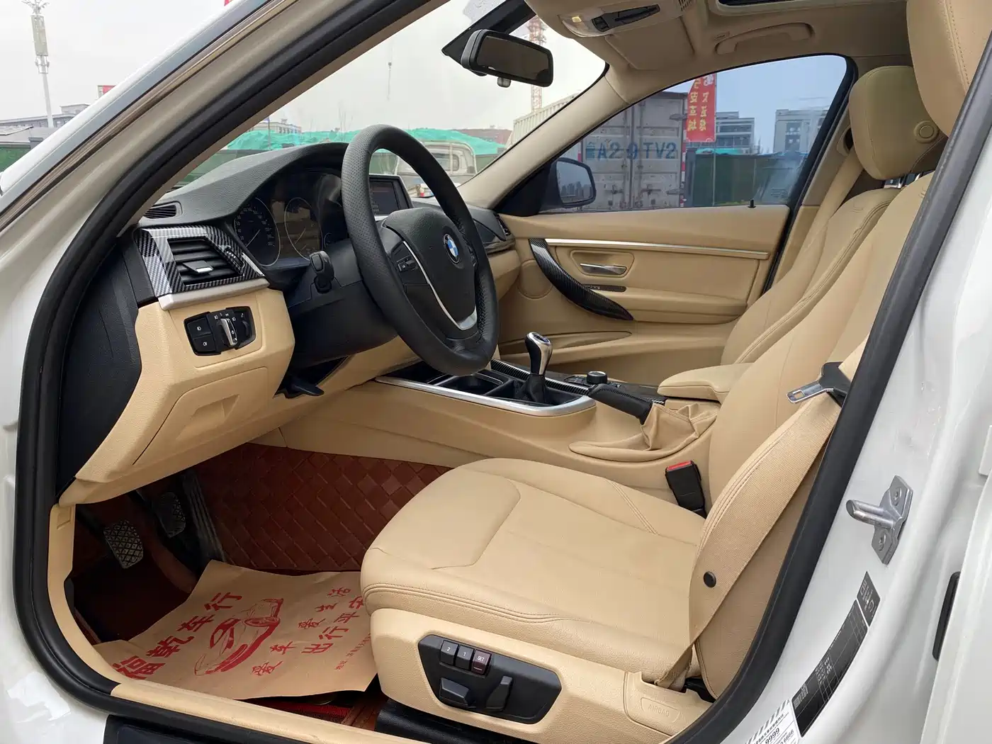 BMW 3 Series 2015 316Li Manual фото 15