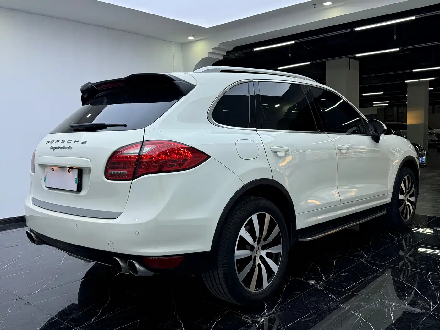 Porsche Cayenne 2011 Cayenne S 4.8L фото 16