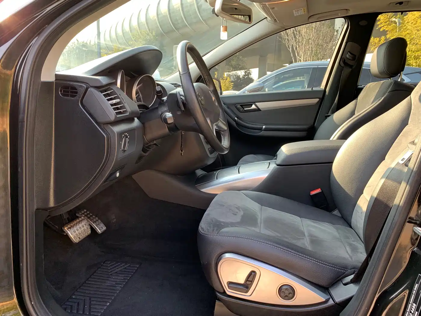 Mercedes-Benz R-Class 2014 R 320 4MATIC Business фото 18
