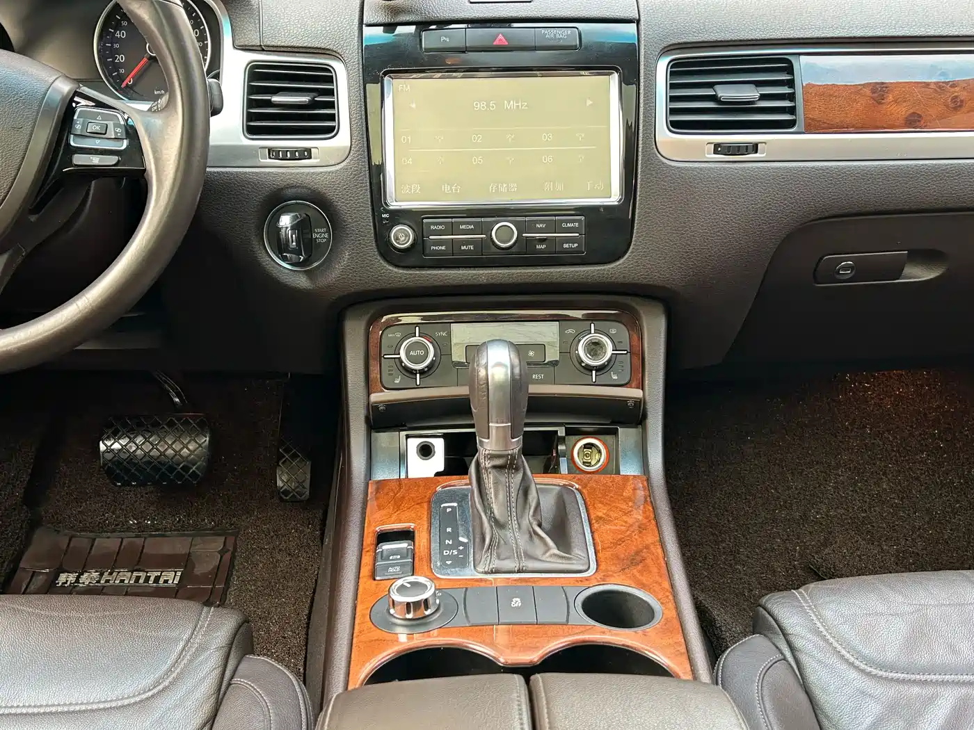 Volkswagen Touareg 2014 3.0TSI New Edge Edition фото 11
