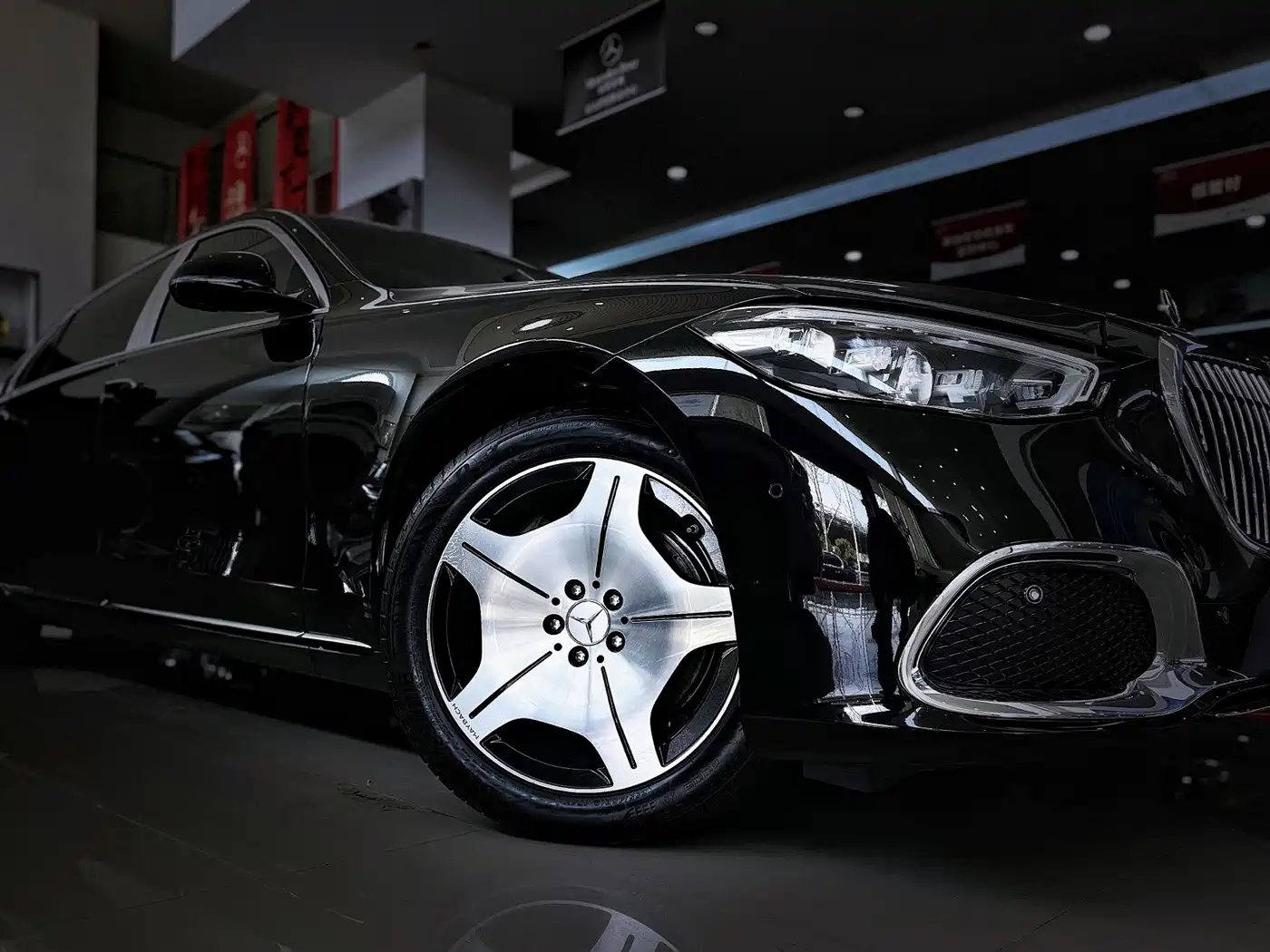 Mercedes-Benz Maybach S-Class 2025 Model S 480 4MATIC фото 12