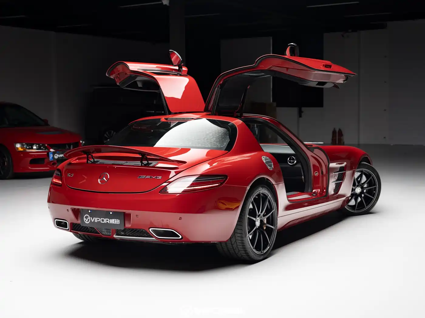 Mercedes-Benz SLS AMG 2013 SLS AMG 45th Anniversary China Limited Edition фото 4