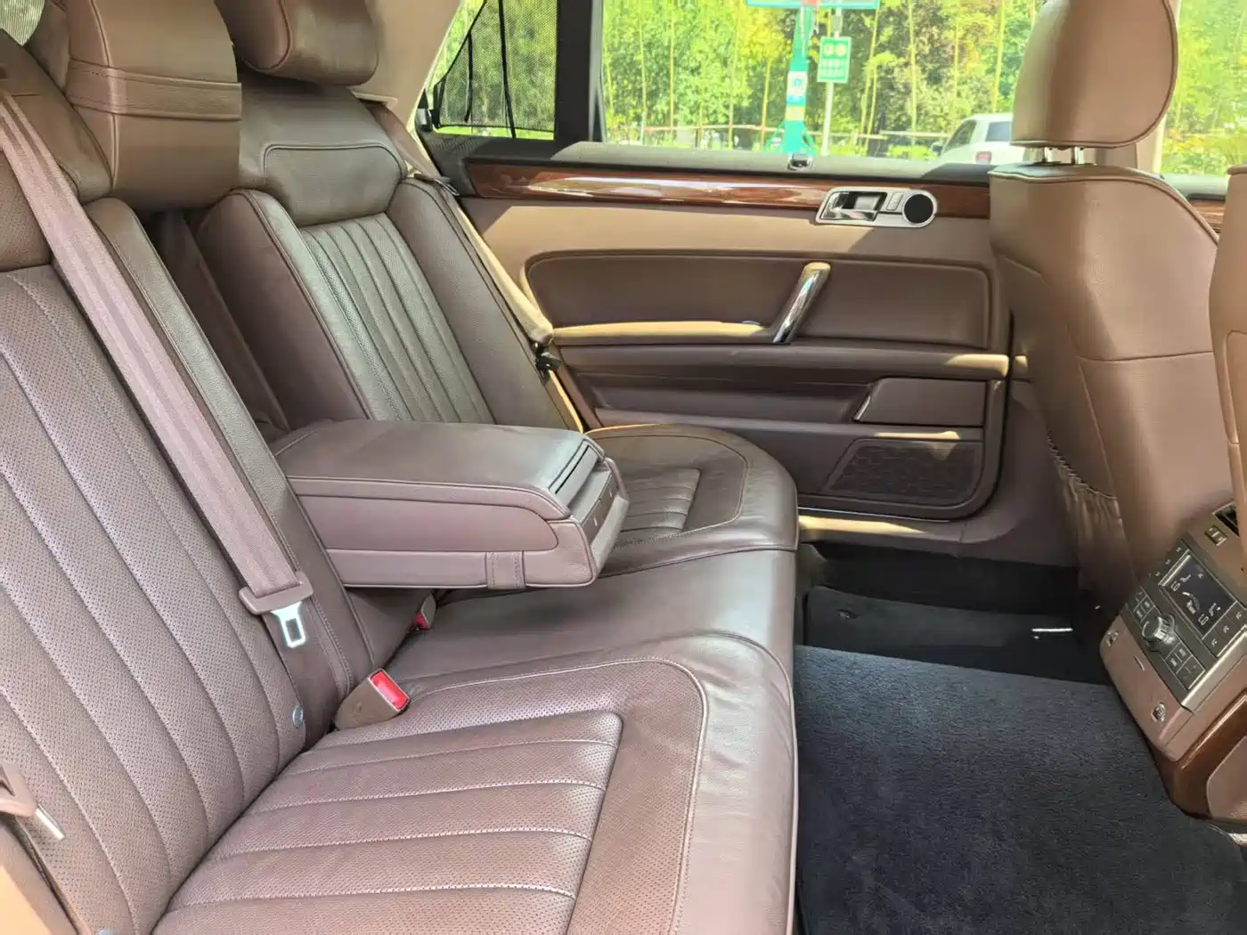 Volkswagen Phaeton 2012 3.0L Business фото 8