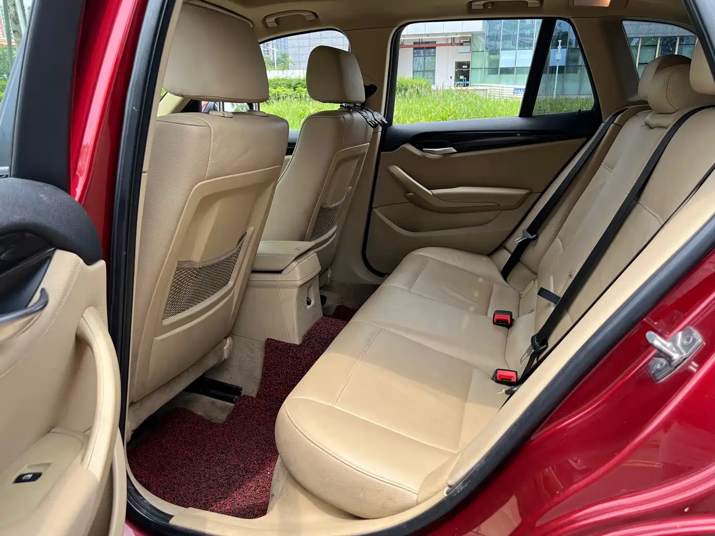 BMW X1 (Import) 2010 xDrive25i фото 12