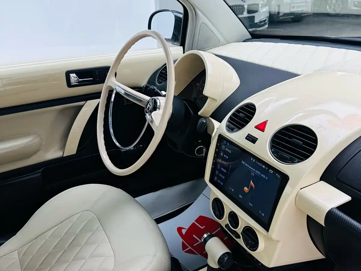 Volkswagen Beetle 2008 1.8T AT Luxury фото 17