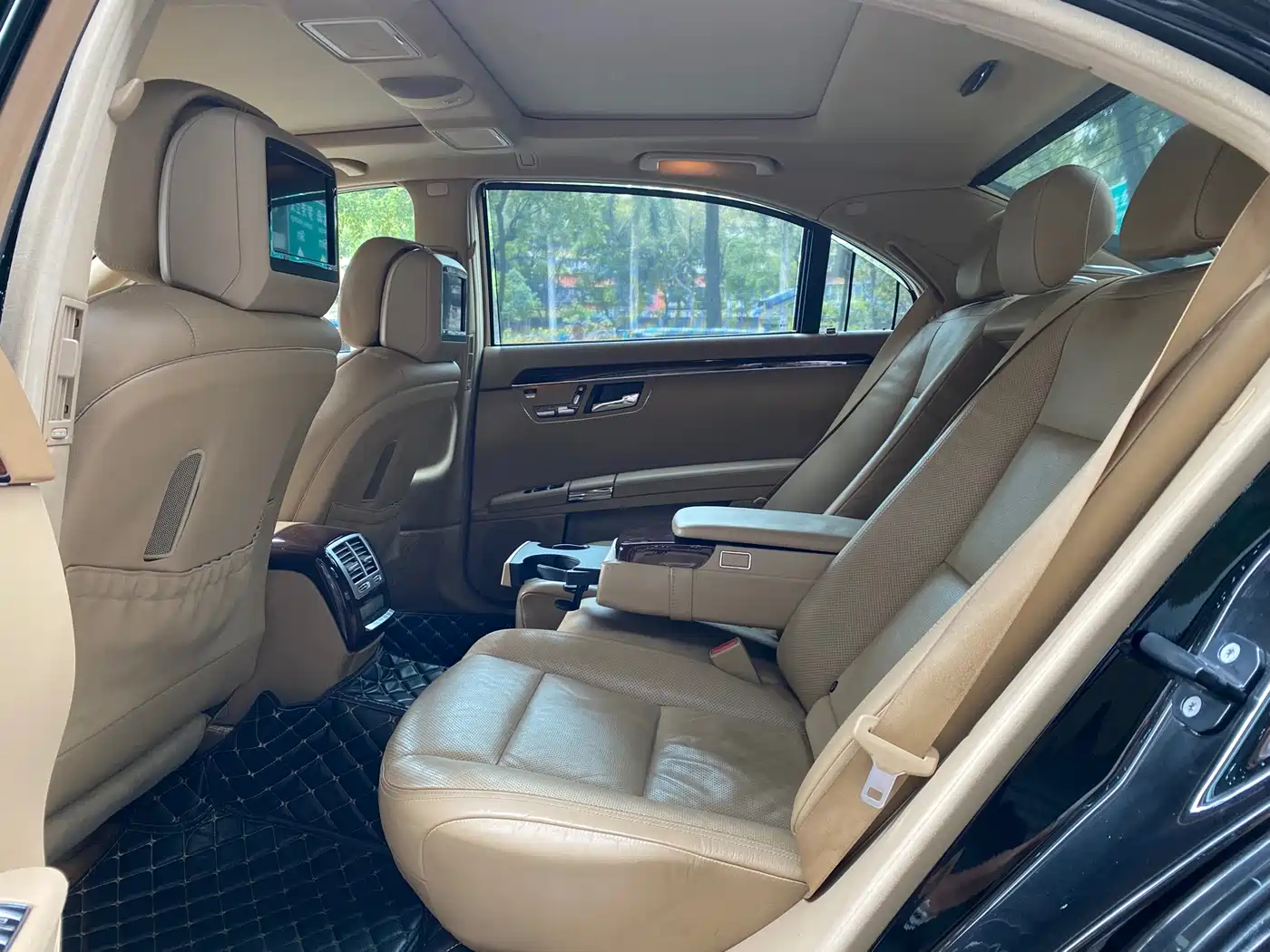 Mercedes-Benz S-Class 2012 S 400 L HYBRID Grand Edition фото 6