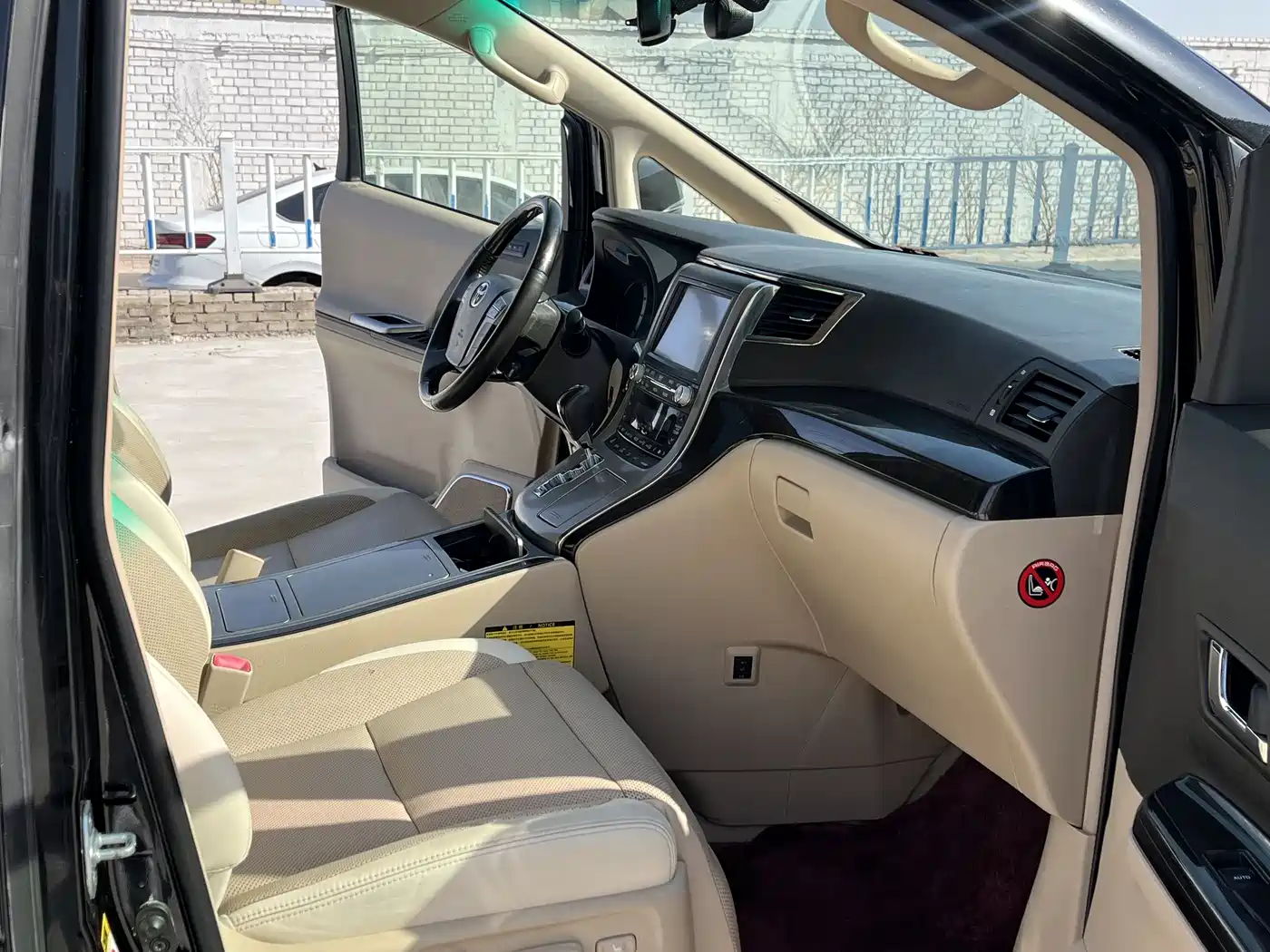 Toyota Alphard 2012 3.5L Premium Edition фото 5