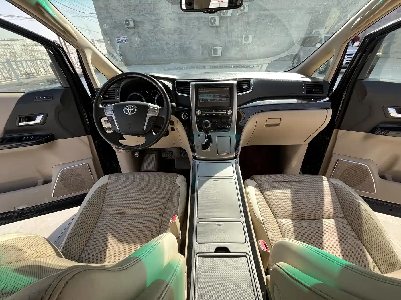 Toyota Alphard 2012 3.5L Premium Edition фото 10