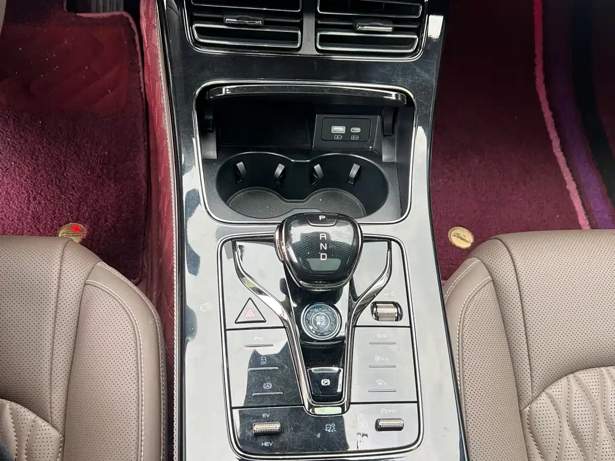 BYD Han 2022 DM-i 121KM Premium Edition фото 14
