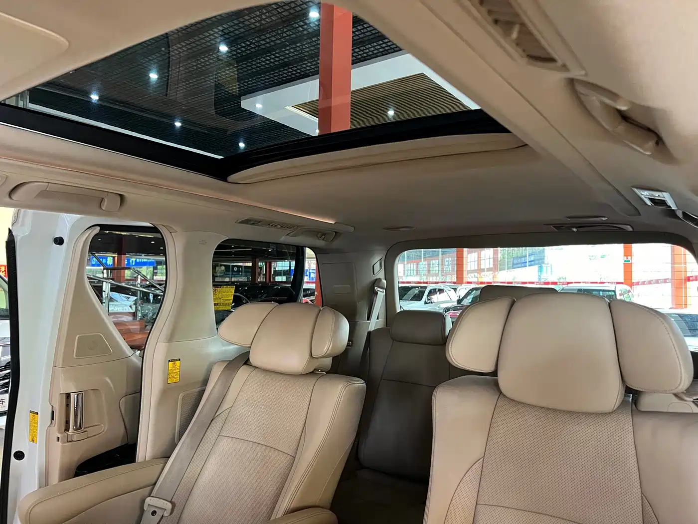 Toyota Alphard 2012 3.5L Luxury Edition фото 14