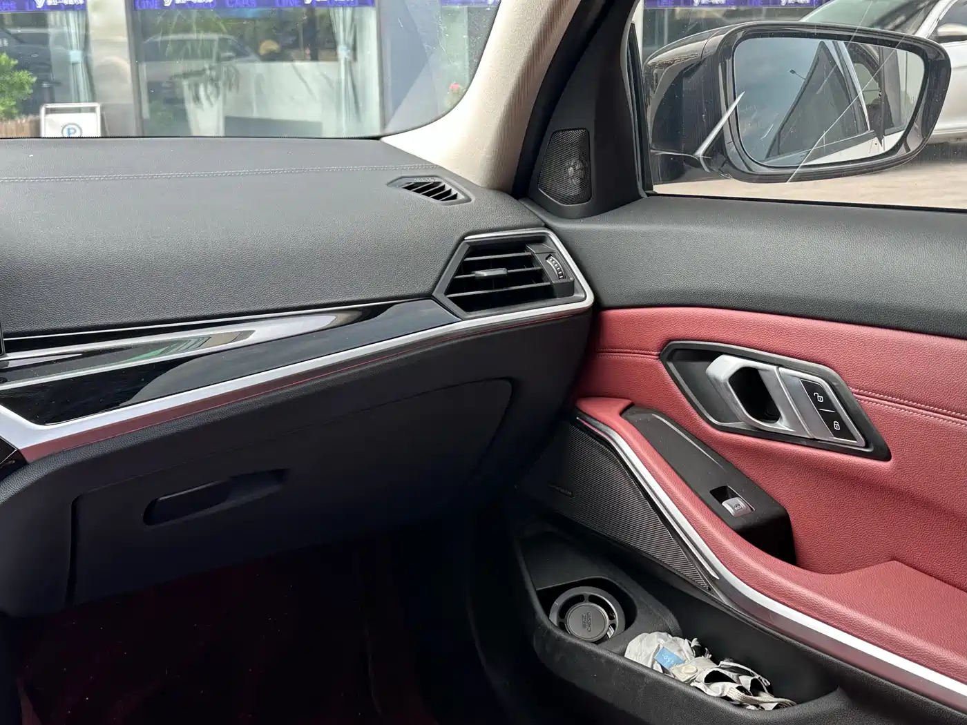 BMW 3 Series 2023 325Li M Sport Black Night Package фото 9