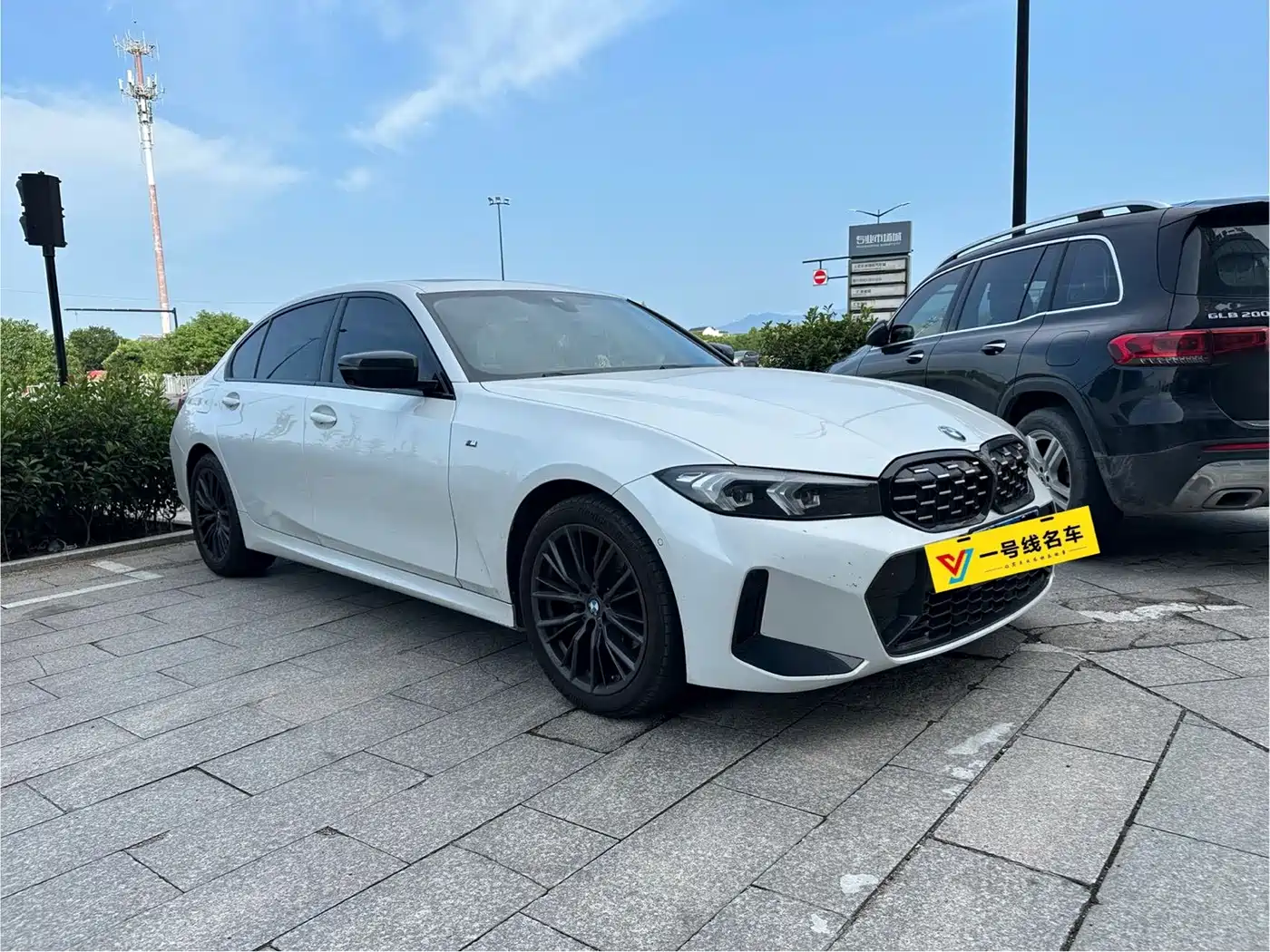 BMW 3 Series 2023 325Li M Sport Black Night Package фото 2