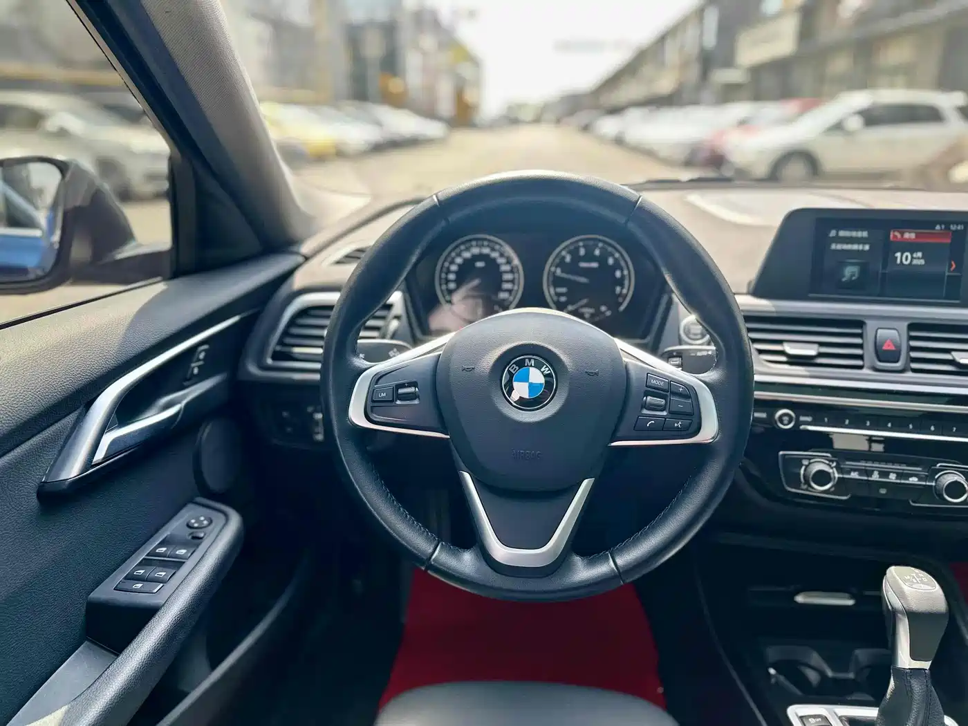 BMW 1 Series 2018 Facelift 118i Sport фото 8