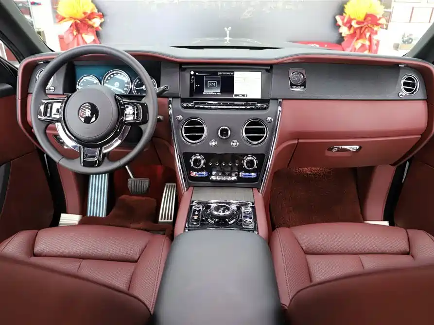 ROLLS-ROYCE CULLINAN