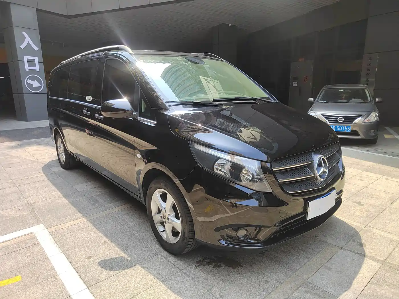 Mercedes-Benz Vito 2018 2.0T Elite Edition 7-seater China VI фото 3
