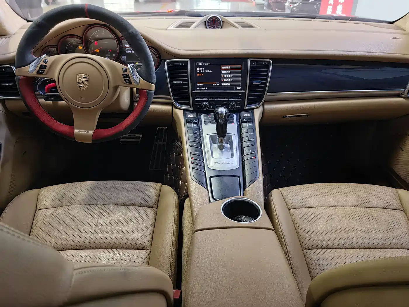 Porsche Panamera 2010 Panamera 4 3.6L фото 10