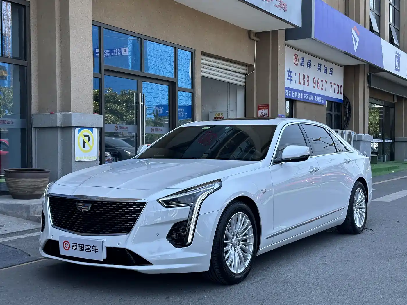CADILLAC CT6