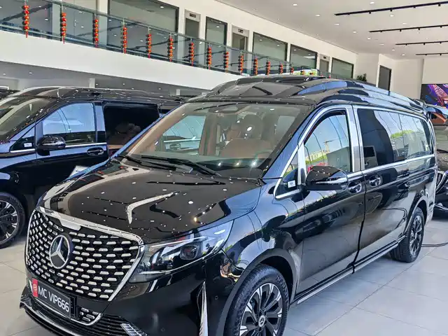 MERCEDES-BENZ V CLASS