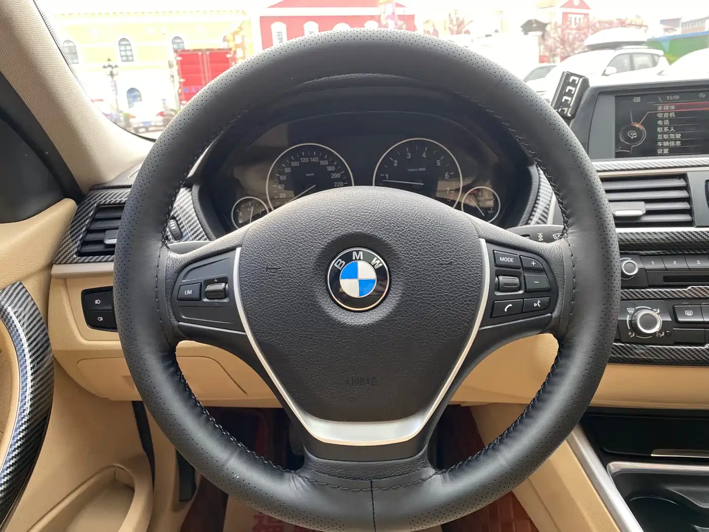 BMW 3 Series 2015 316Li Manual фото 10