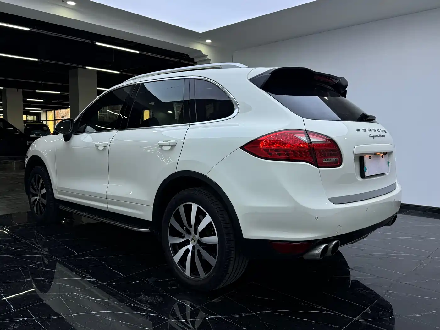 Porsche Cayenne 2011 Cayenne S 4.8L фото 14