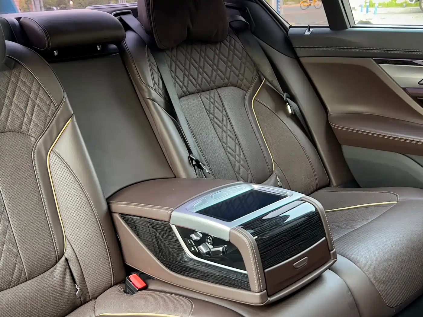 BMW 7 Series 2018 740Li Leading Type M Sport Package фото 30