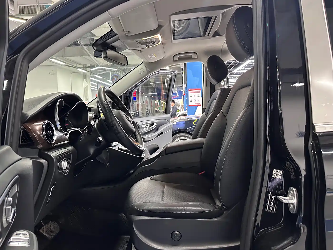 Mercedes-Benz V-Class 2020 V 260 Navigator Edition фото 8