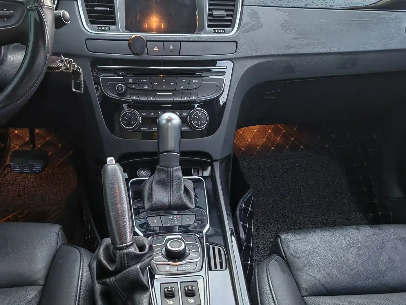 Peugeot 508 2012 2.0L Automatic Smart Edition фото 6