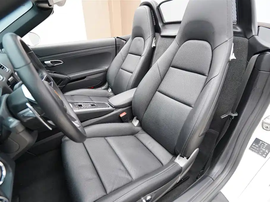 Porsche 718 2016 Boxster 2.0T фото 5