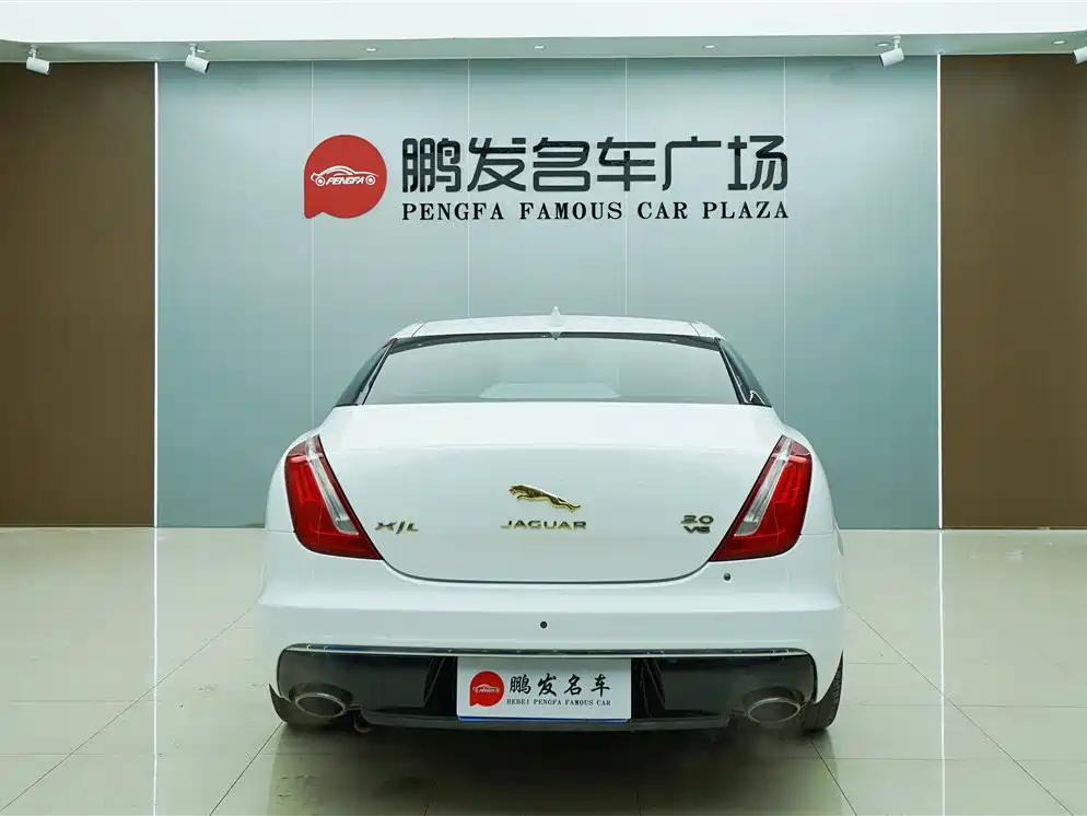 JAGUAR XJ
