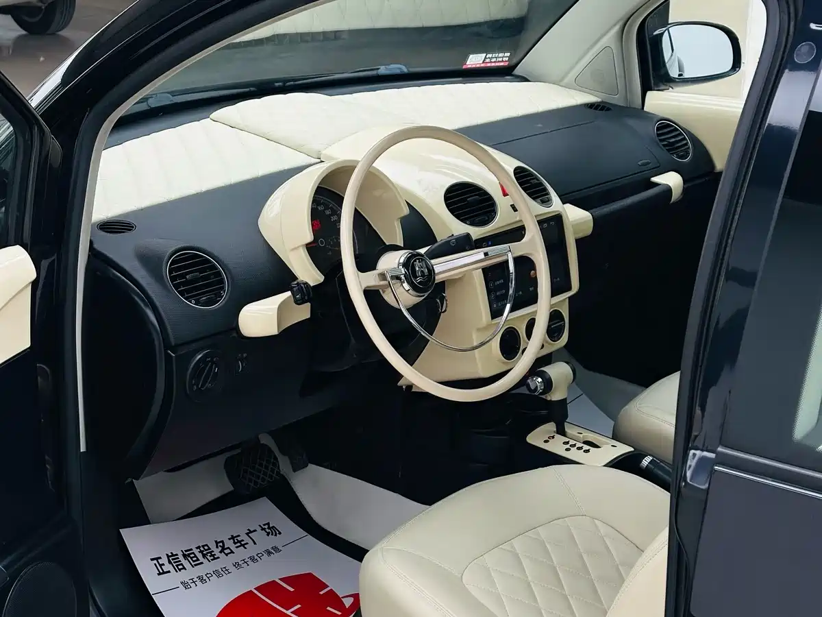 Volkswagen Beetle 2008 1.8T AT Luxury фото 5