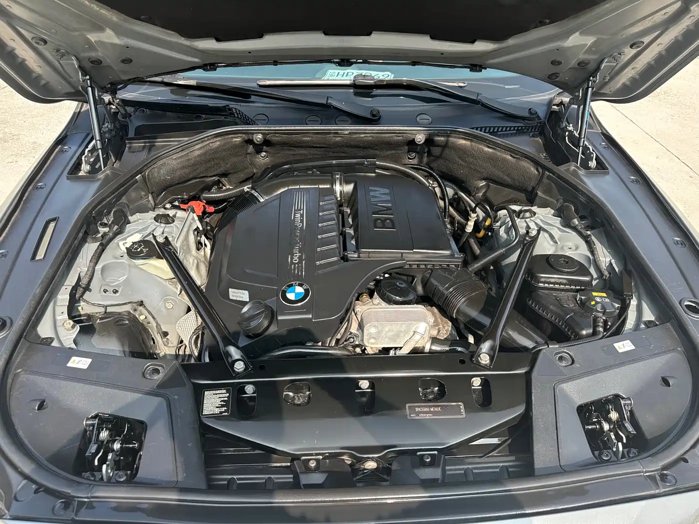 BMW 5 Series GT 2011 535i Elegance фото 26