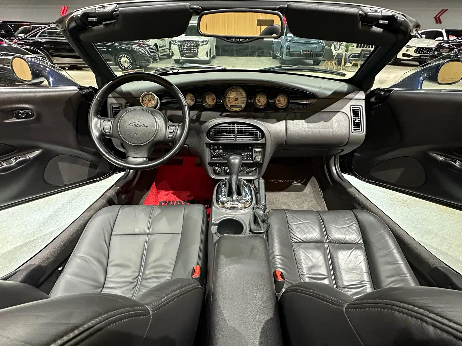 Photo 5 - Chrysler Prowler